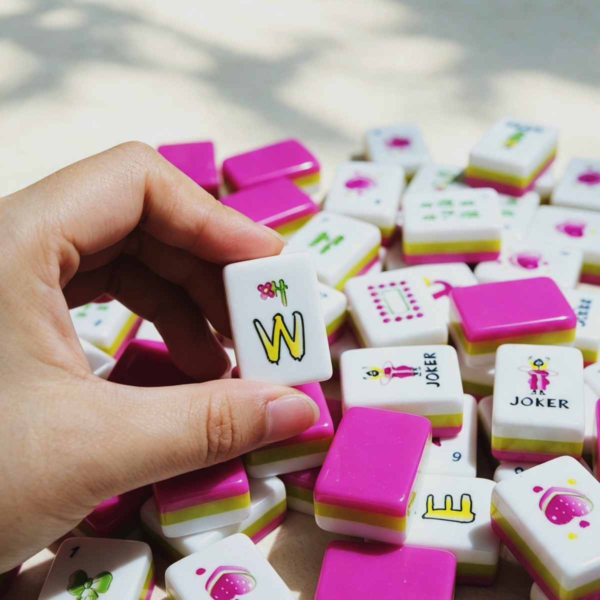 The Sweetheart Summer Line American Mahjong Set – Fuchsia & Lime, 160 Tiles